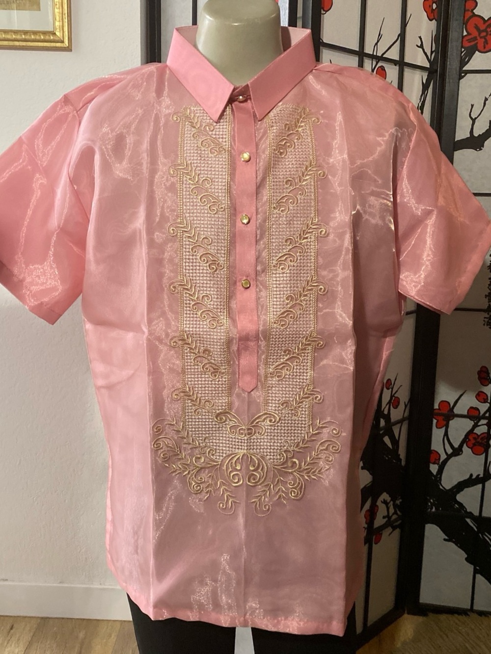 Men's Pink Embroidered Short-Sleeve Button-Down Shirt